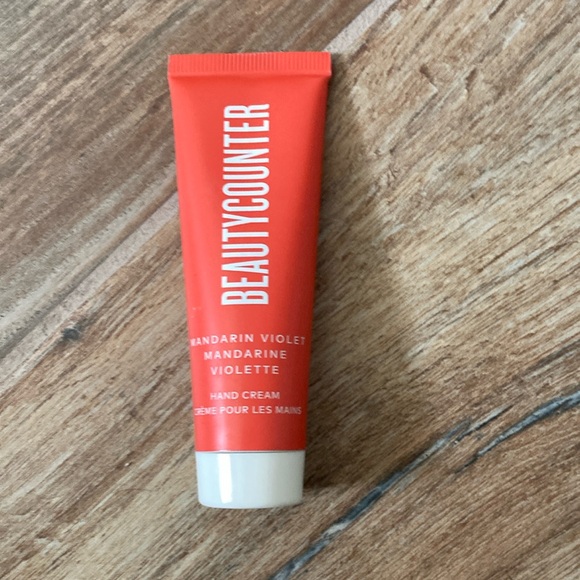New Beautycounter Mandarin Violet hand cream - Picture 1 of 2
